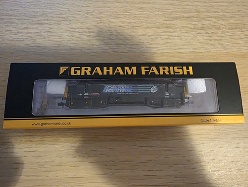 Graham farish gauge class 37 - gauge,