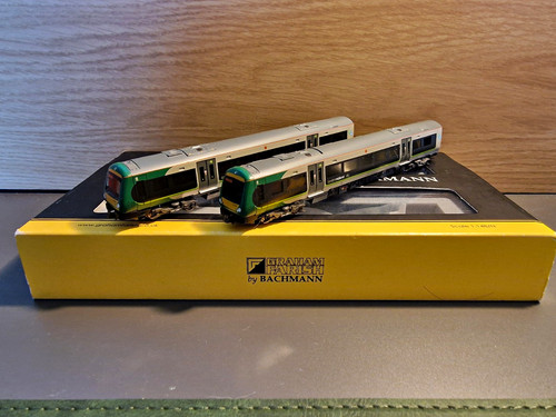 Graham farish gauge class - farish,